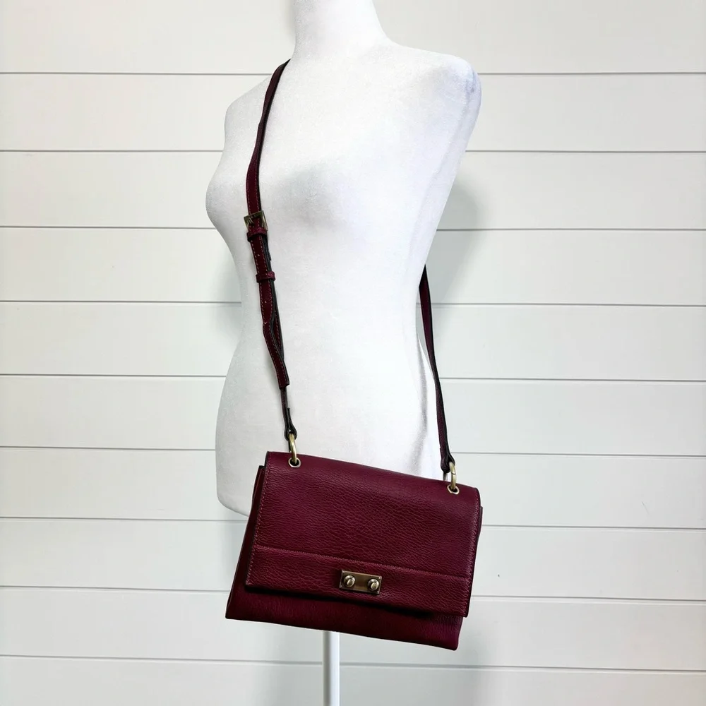 SR‎ Squared by Sondra Roberts Crossbody Burgundy Bag